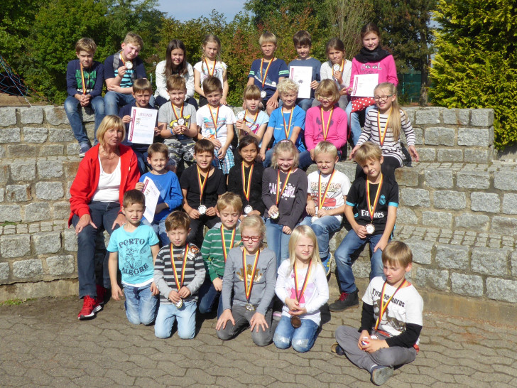 Alle Finalisten mit Frau Bornschein. Foto: Verein