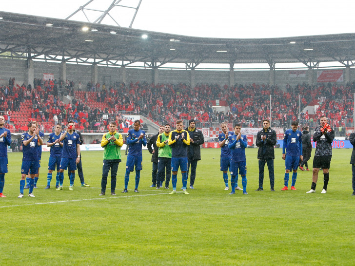 Entscheidung auf den letzten Spieltag vertagt. Fotos: Michael Täger