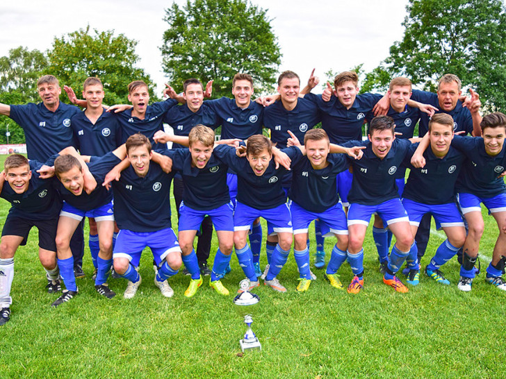 Als Pokalsieger in den Herrenbereich: FC Othfresen. Foto: Heiner Brandes