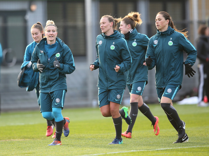 Wieder am Ball: VfL Wolfsburg Frauen. Fotos: Agentur Hübner