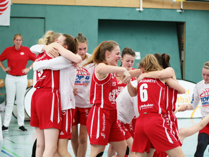 Girls Baskets können als ersten Team ihren Titel verteidigen. Fotos: Jens Bartels