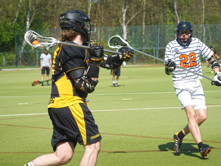 Sieg und Niederlage am zweiten Spieltag in Hamburg. Foto: Lacrosse Guardians/privat