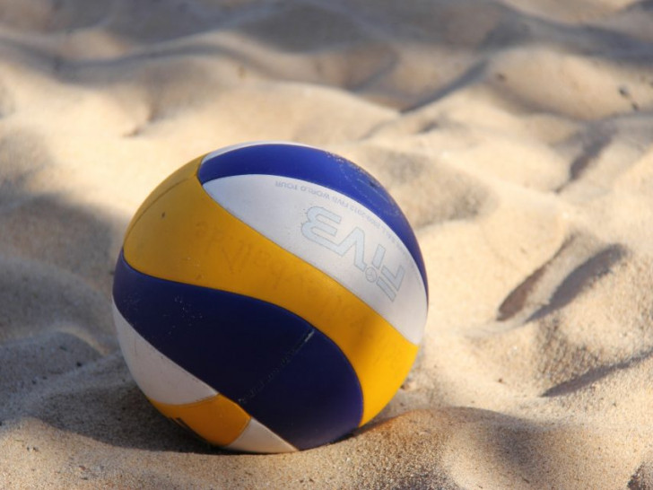 Nicht mehr genutzte Tennisplätze sollen in eine Beachsportanlage mit Sandspielfeldern umgebaut werden.
