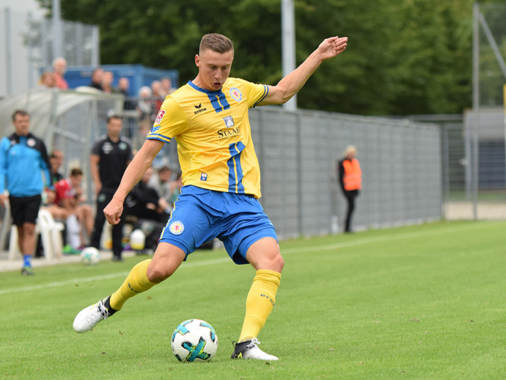 Wollen nachlegen: Eintrachts U23 und Maik Lukowicz. Foto: Moritz Eden
