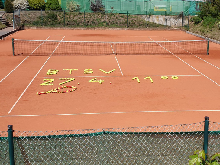 Die Tennisabteilung von Eintracht Braunschweig lädt ein. Foto: Verein/Tobias Braunsberger