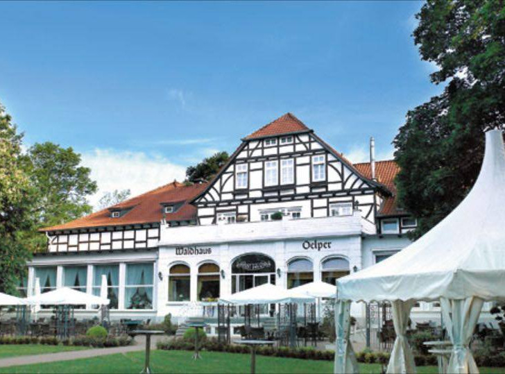 Gediegenes Ambiente im Waldhaus Ölper. Am 28. Dezember geht es hier zur Sache! Foto: privat