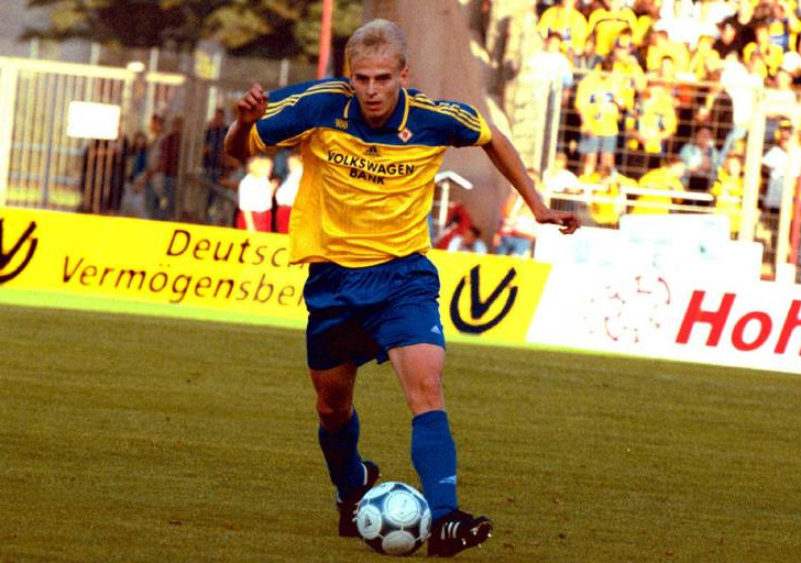 Mit Tobias Rau kommt einer, der auch schon das blau-gelbe Trikot übergestreift hatte. Foto: imago/Rust/Archiv
