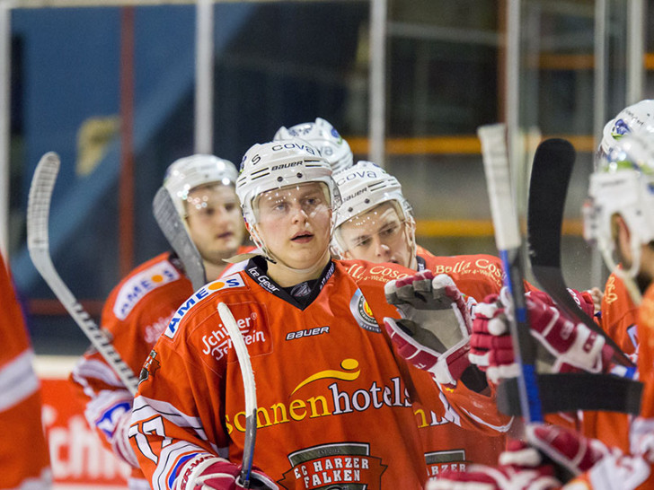 Ungläubige Blicke: Derbe Klatsche nach Traumstart. Foto: Brandes/SFBS