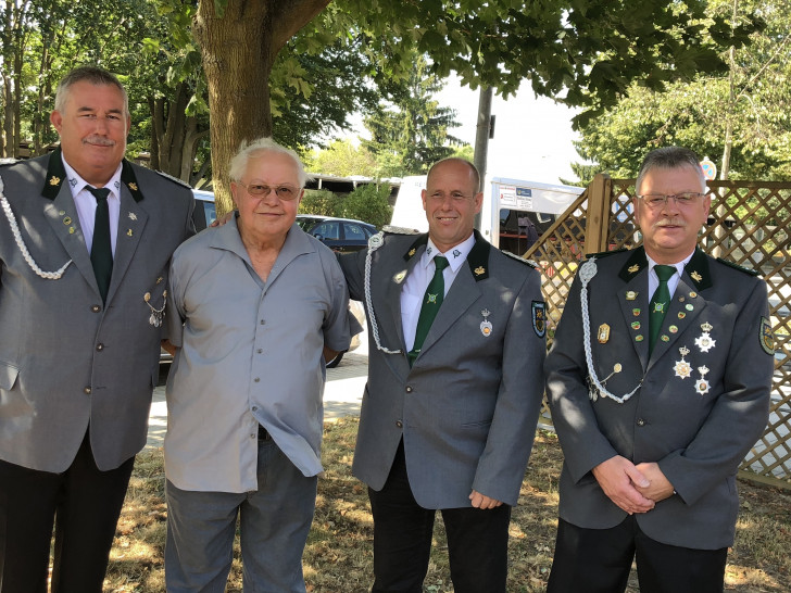 1. Vorsitzender Wilfried Schwokowski, Jubilar Martin Krause, 2. Vorsitzender Klaus-Rüdiger Peik und Frank Marheineke. Foto: Peter G. Matzuga
