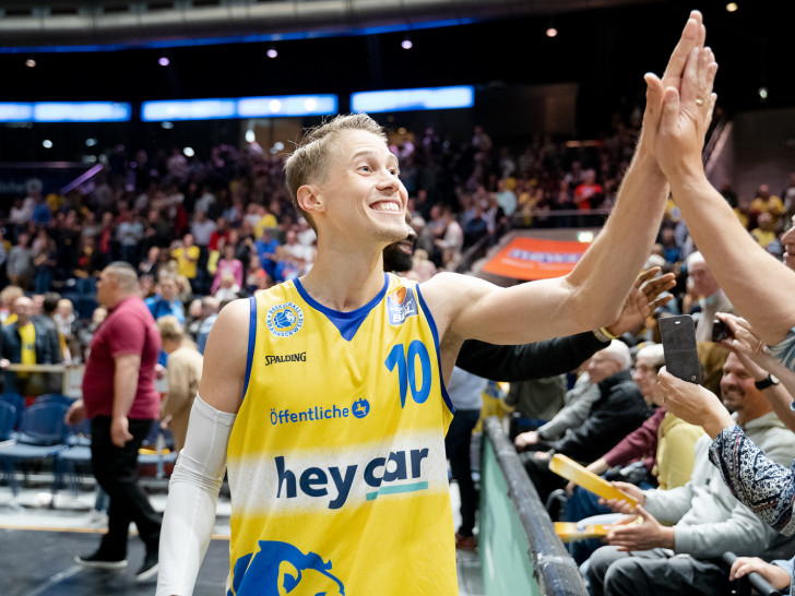 Für ihr Heimspieldebüt in den Playoffs setzen die Basketball Löwen ganz auf die Fans. Foto: Reinelt/PresseBlen.de