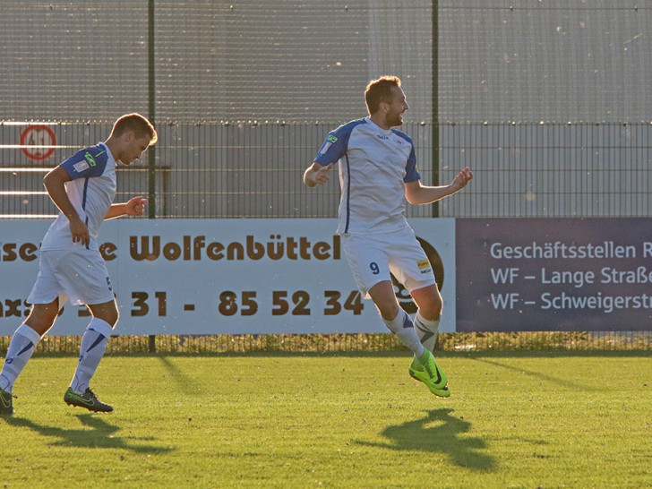 Jubelt der GSC am Sonntag auch bei Aufsteiger KSV? Im Pokal siegte die Mannschaft von Andreas Binder. Foto: Vollmer
