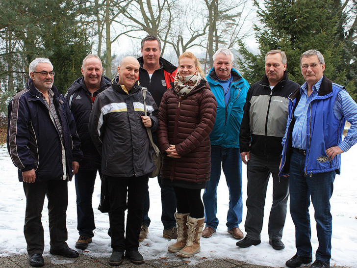 Berieten sich in Kienbaum (vlnr): Anton Schmidt (Dischingen), Hansi Stephan (Berlin-Marzahn), Heinz Nabrowsky (Marzahn), Jürgen Schult,

Betty Heidler, Pit Falter (Fränkisch-Crumbach), Hubert Ziegler (Dischingen), Klaus Schmidt (Braunschweig). Foto: privat