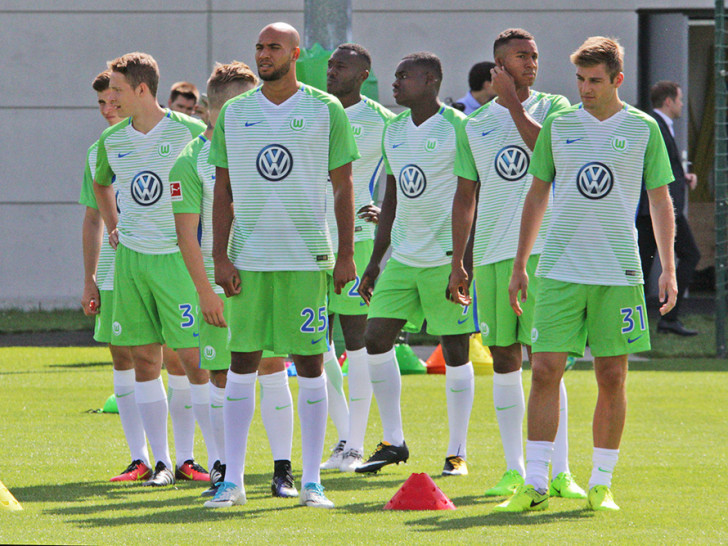 Erste Einheit der Sommervorbereitung für den VfL Wolfsburg. Fotos: Frank Vollmer