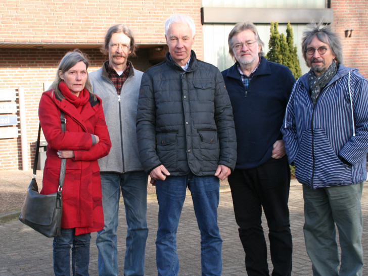 Die Gemeinderatsfraktion von Bündnis 90/Die Grünen besuchte die Polizei in Cremlingen: Ulrike Siemens, Christian Rothe-Auschra, Bernhard Brockmann, Jochen Fuder und Diethelm Krause-Hotopp. Foto: Privat