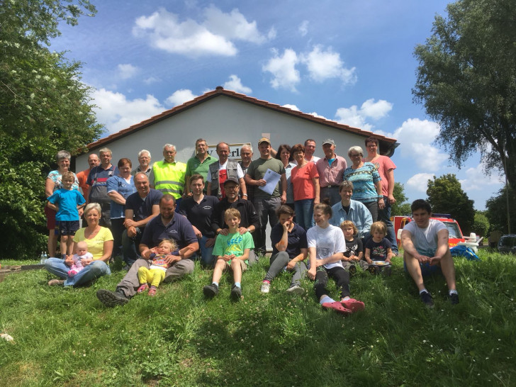 Beim Werlaburgdorfer Gemeindetag engagieren sich Helfer aus fast allen Altersgruppen. Foto: Tobias Schliephake