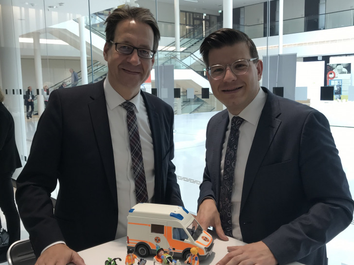 FDP-Fraktionsvorsitzender Stefan Birkner und Björn Försterling: „Rettungsdienste sind kein Spielzeug des Bundesgesundheitsministers!“

Foto: FDP Landtagsfraktion