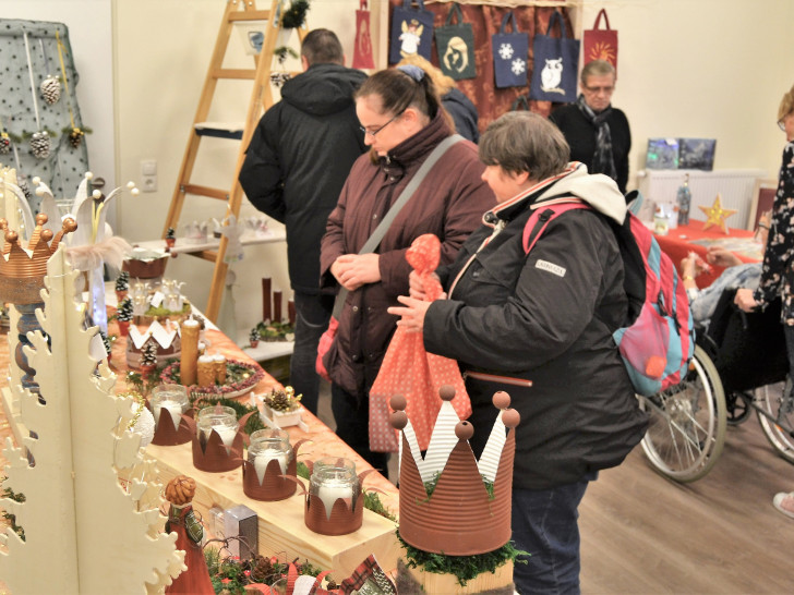 Besucher und Bewohner. Fotos: Alloheim Senioren-Residenz "Salzgitter"