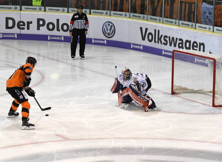 Mit Kris Foucaults Penalty kamen die Grizzlys in die Partie. Foto: imago/foto2press