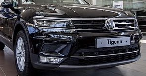 Ein weißer VW Tiguan hat eine Golf-Fahrerin genötigt. Symbolbild: Pixabay