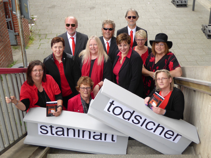 Peiner Autoren des Regionalkrimis „Peine – stahlhart und todsicher“. Foto: Stadt Peine.