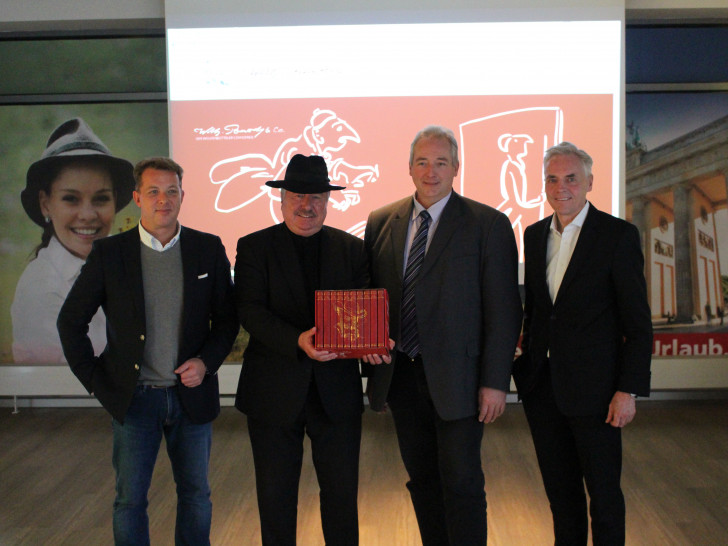 Stellten den Wilhelm Busch-Comicpreis vor: Steffen Maschke, Dr. Georg Ruppelt, Frank Oesterhelweg und Wilhelm Schmidt. Foto: Bernd Dukiewitz