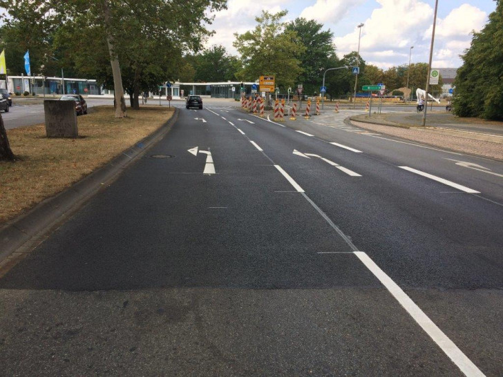 Neuer Asphalt auf der Siemensstraße und der Braunschweiger Straße Höhe Am Rotheberg. Foto: Stadt Wolfsburg