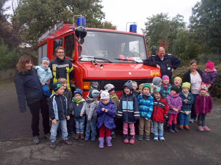 Das Feuer und der Kindergarten Kunterbunt in Dahlum. Foto: privat