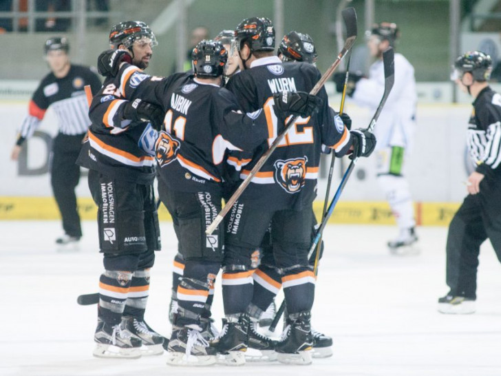 Die Grizzlys machten es gegen Straubing noch einmal spannend. Foto: Reinelt/Eibner