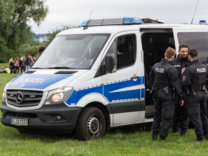 Am Salzgittersee gab es für die Polizei einiges zu tun. Fotos: Rudolf Karliczek