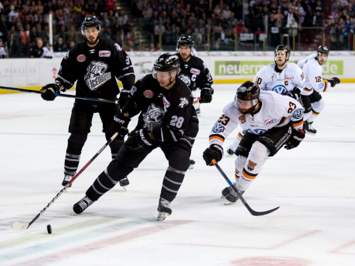 Der Übermacht der Nürnberger Scharfschützen hatten die Grizzlys heute zu wenig entgegenzusetzen. Foto: Thomas Hahn