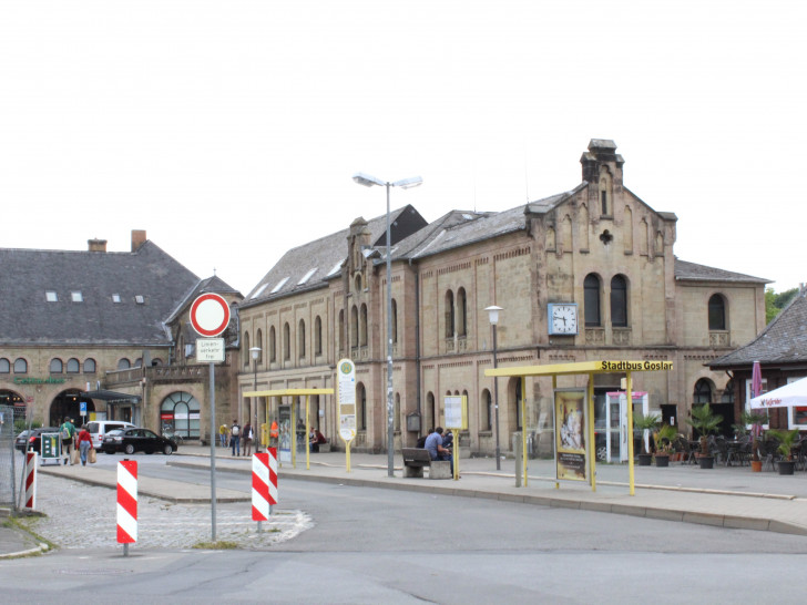 Der Bahnhofspplatz soll umbenannt werden. Die Bürgerliste Goslar findet diese Idee derzeit nicht gut. Foto: Anke Donner 