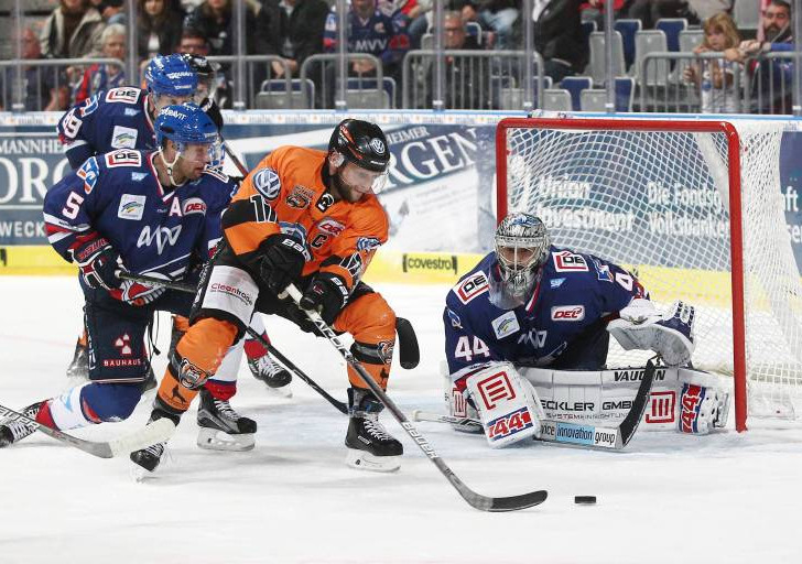 Zum Saisonauftakt in Mannheim mussten sich die Grizzlys deutlich geschlagen geben. Foto: imago/Eibner/Archiv