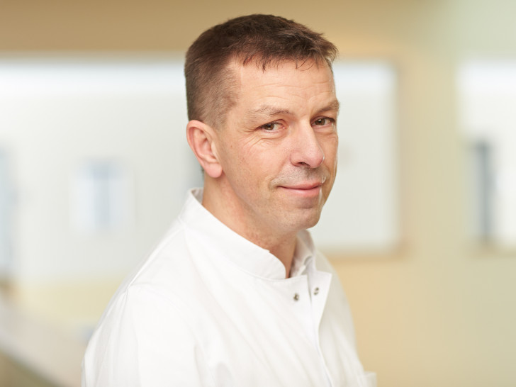 Dr. med. Dirk Ehrhardt klärt über Darmerkrankungen auf. Foto: Christian Wyrwa