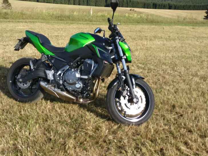 Die gesuchte Kawasaki 650Z. Foto: Polizeiinspektion Goslar