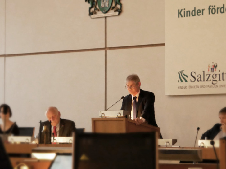 Oberbürgermeister Frank Klingebiel hält Antrag für einen Missbilligungsantrag. Archivfoto: Alexander Panknin