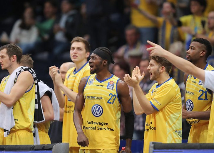 Die Basketball Löwen reisen selbstbewusst nach Würzburg. Foto: Agentur Hübner/Archiv