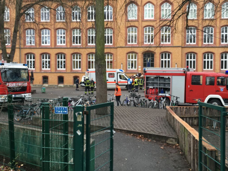 An der IGS Wallstraße kam es am Mittwoch zu einem Großeinsatz. Mehrere Kinder sind verletzt. Foto: aktuell24(BM)