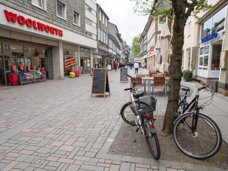 Mit einer Inzidenz von nur 25,7 ist das Infektionsgeschen im Landkreis Goslar derzeit am Geringsten. Hier kann auch die Begrenzung der Personenzahl in den Geschäften wegfallen. 