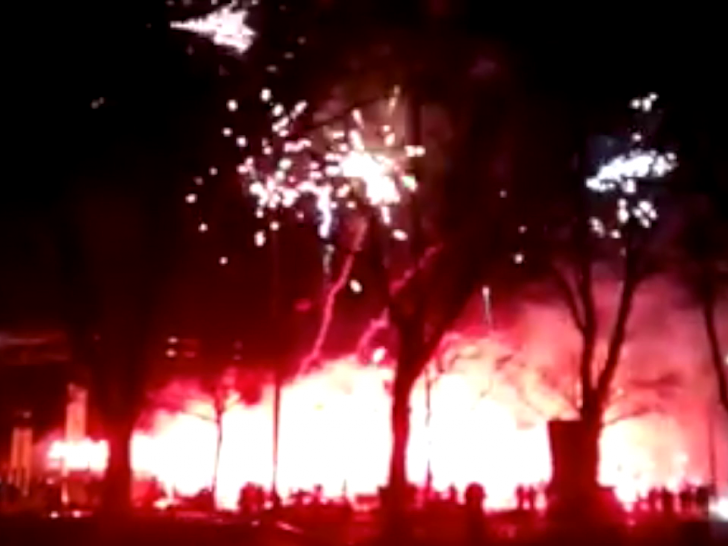 Das Feuerwerk zum 120-jährigen Jubiläum der Eintracht hat wohl ein Nachspiel für einige Fans. Foto: anomym