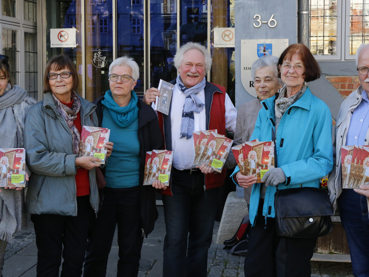 Die Mitglieder der Seniorenredaktion haben für die Stadt einen Museumsführer geschrieben. Foto: Stadt Wolfenbüttel