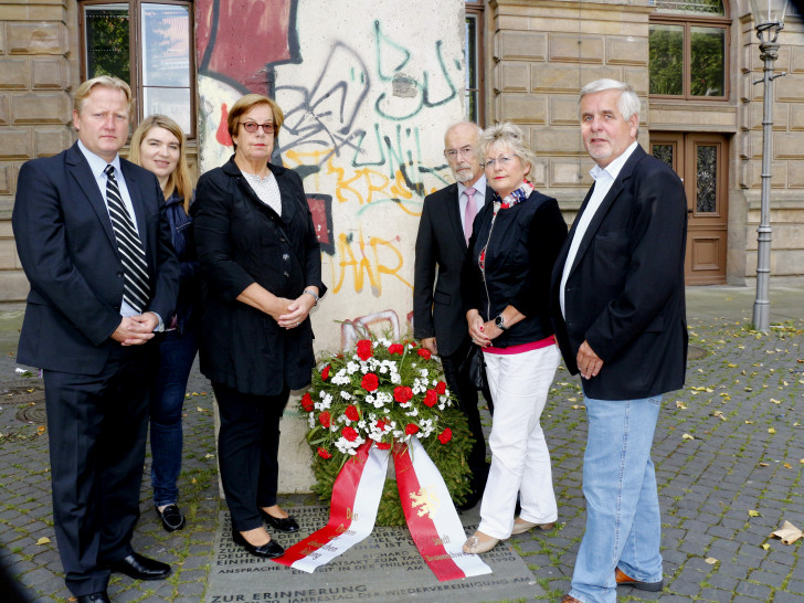 Thorsten Wendt, Simone Wilimzig-Wilke, Friederike Harlfinger, Karl Grziwa, Annegret Ihbe, Kurt Schrader (von links), Foto: Siegfried Nickel
