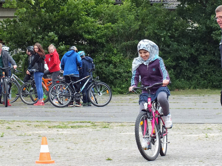 Der Parcours verlangte den Schülern einiges an Können ab. Foto: Kreisverkehrswacht Helmstedt

