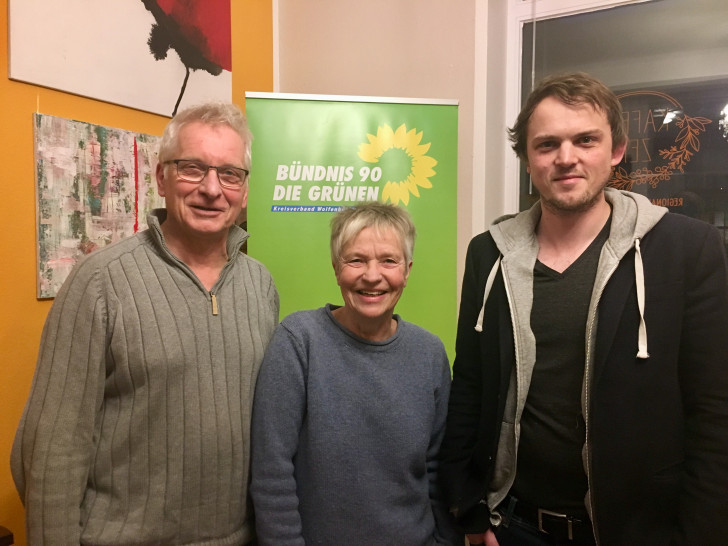 Europawahlkandidat der Grünen, Erik Marquart (rechts) mit den Kreistagsmitgliedern Christiane Wagner-Judith und Holger Barkhau. Foto: Foto: A. Uminski

