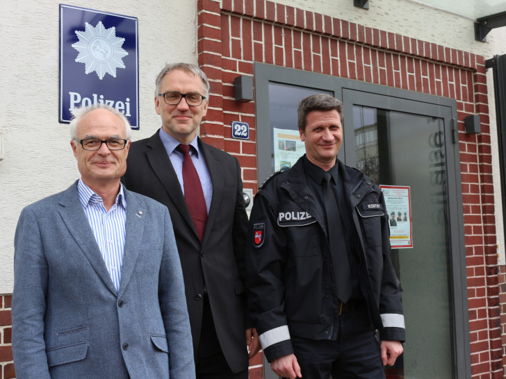 Thomas Arth, Volker Warnecke und Axel Kontny stellten die Kriminalstatistik für Wolfenbüttel vor. Foto: Anke Donner 
