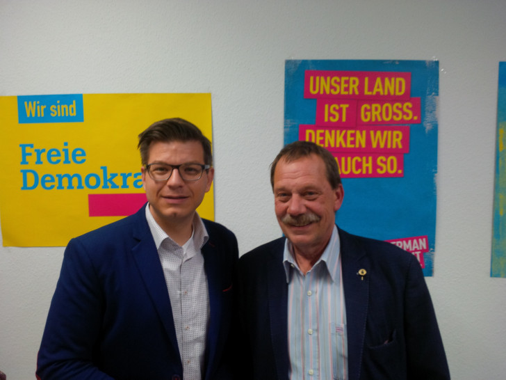 Björn Försterling (links) und Thomas Fach bilden die FDP-Fraktion im neu gewählten Wolfenbütteler Kreistag. Foto: Försterling