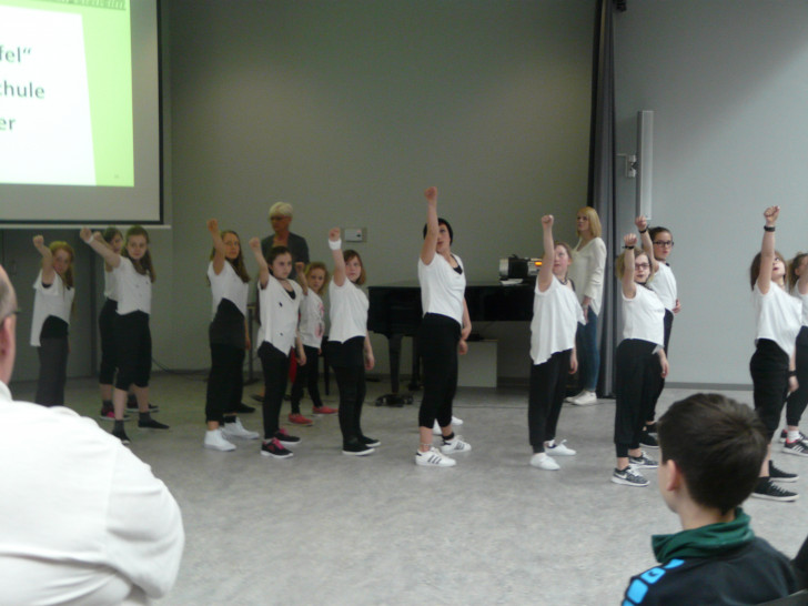 Tanzteufel der Tanzschule Springer. Foto: Kinder-, Jugendstiftung Langelsheim