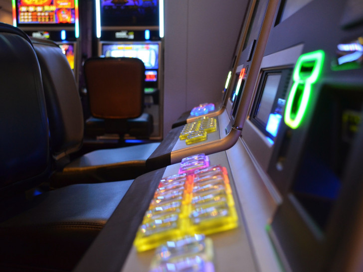 Glücksspiel Spielautomat Spielhalle Symbolbild: pixabay