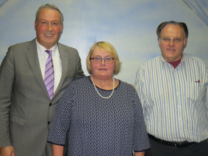 Ortsbürgermeister Andreas Glier, Stellvertreter Petra Meyer und Siegfried Hauptstein (von links nach rechts). Foto: Privat
