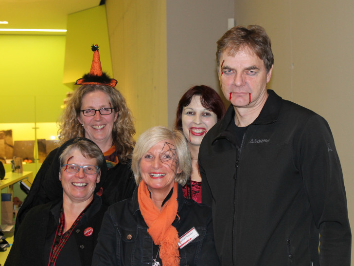 Das paläon-Team zu Halloween. Foto: Fotocredits paläon GmbH