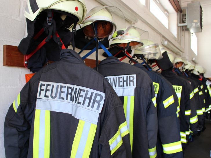 Die Feuerwehren im Landkreis sollen mit einem neuen Dienstausweis ausgestattet werden. So schlägt es die Kreis-CDU vor. Symbolfoto: Sandra Zecchino